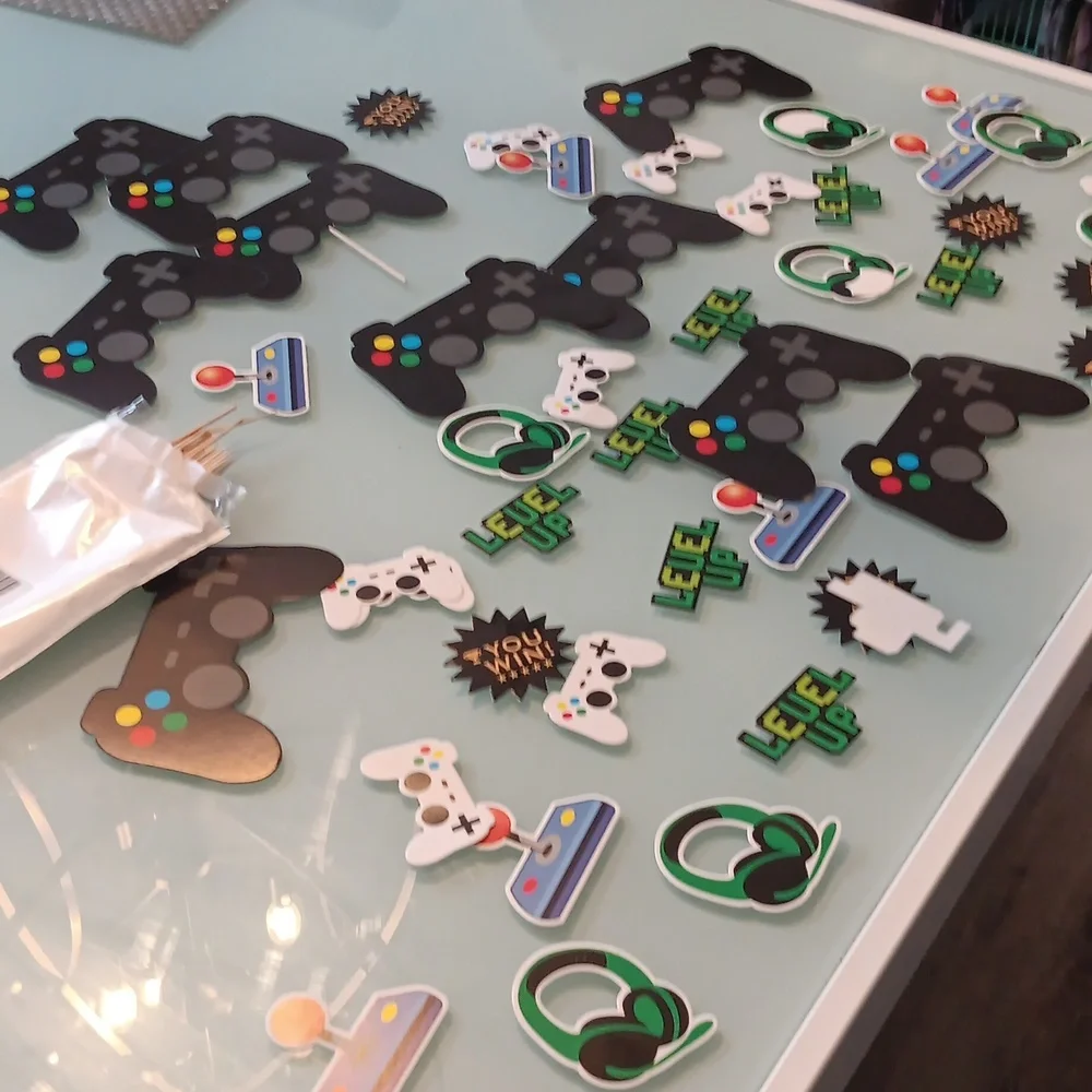 Birthday gaming decorations